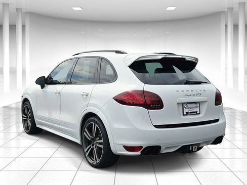 Used 2014 Porsche Cayenne GTS AWD/4WD image 3