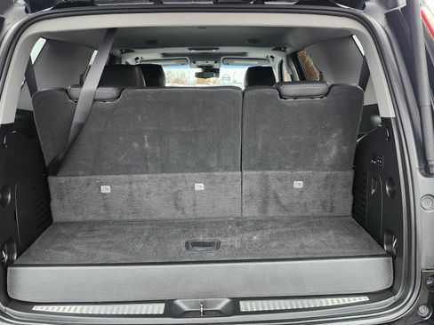 Used 2018 Cadillac Escalade Luxury image 17