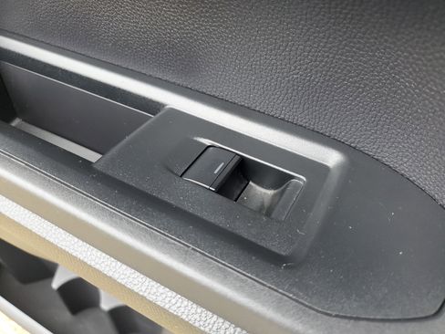 Used 2025 Toyota Tacoma SR5 image 14