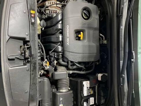 Used 2018 Hyundai Elantra Value Edition FWD image 32