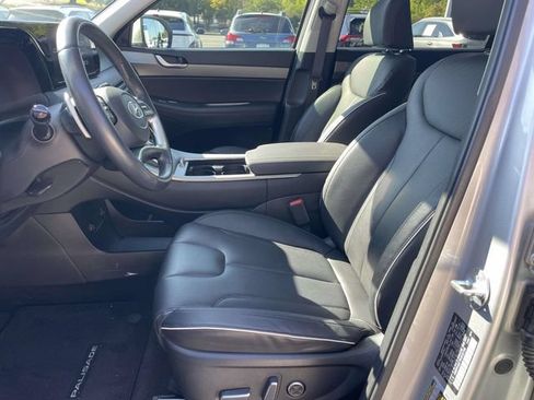 Used 2024 Hyundai Palisade SEL w/ Premium Package FWD image 13