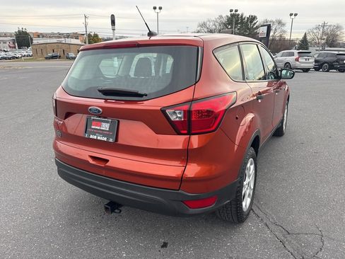 Used 2019 Ford Escape S image 5