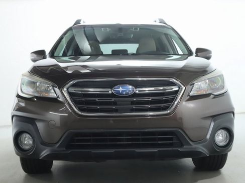 Used 2019 Subaru Outback 2.5i Premium image 5