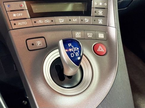 Used 2012 Toyota Prius Two image 16