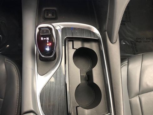 Used 2019 Buick Enclave Essence AWD/4WD image 21