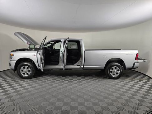 New 2026 RAM 3500 Big Horn AWD/4WD image 15