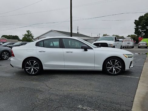 Used 2024 Volvo S60 B5 Core AWD/4WD image 8
