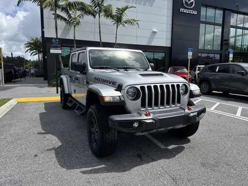 Used 2022 Jeep Gladiator Mojave w/ Trailer Tow Package AWD/4WD image 7