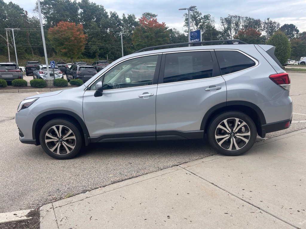 Used 2023 Subaru Forester Limited AWD/4WD image 6