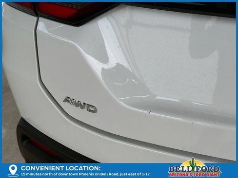 Used 2023 Honda Pilot Touring image 11
