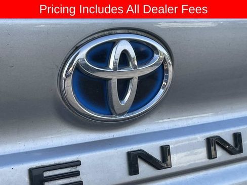 Used 2022 Toyota Sienna XSE AWD/4WD image 7