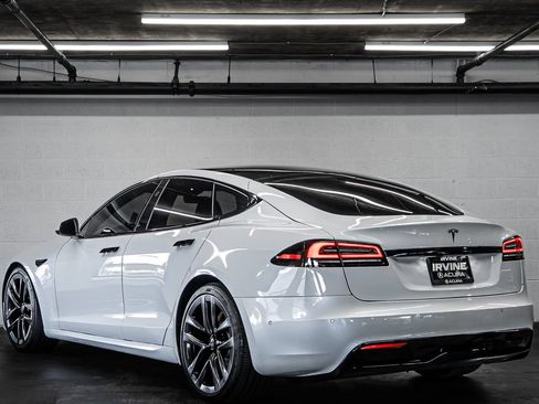 Used 2022 Tesla Model S Plaid AWD/4WD image 3