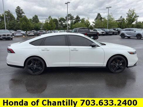 Used 2024 Honda Accord Sport image 8