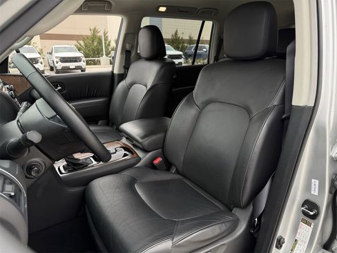 Used 2024 Nissan Armada SL image 24