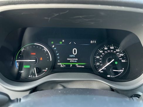 Used 2025 Toyota Sienna XLE FWD image 22