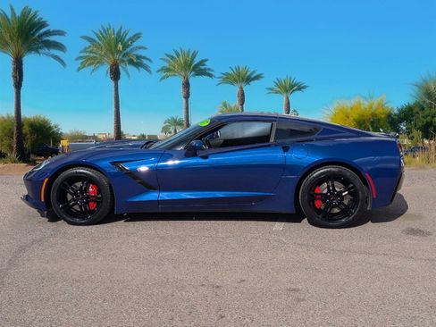 Used 2017 Chevrolet Corvette Stingray Coupe w/ 1LT image 2