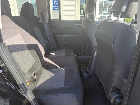 Used 2015 Jeep Patriot Sport w/ Power Value Group AWD/4WD image 14