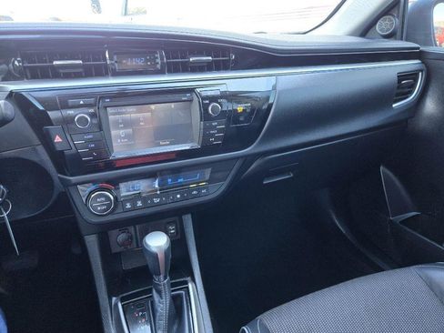 Used 2015 Toyota Corolla S image 20