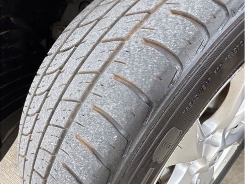 Used 2010 MAZDA MAZDA3 i Touring image 23