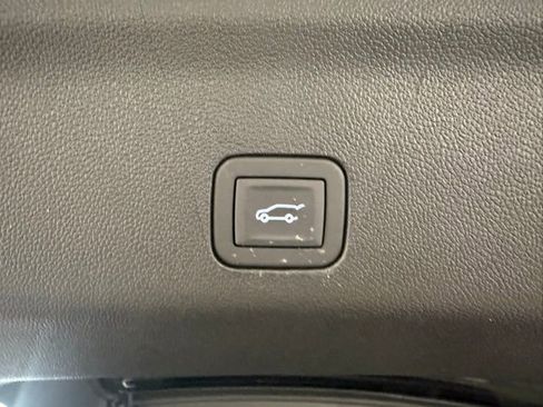 New 2026 Chevrolet Tahoe High Country image 9