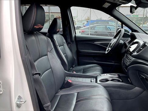 Used 2023 Honda Passport TrailSport image 8