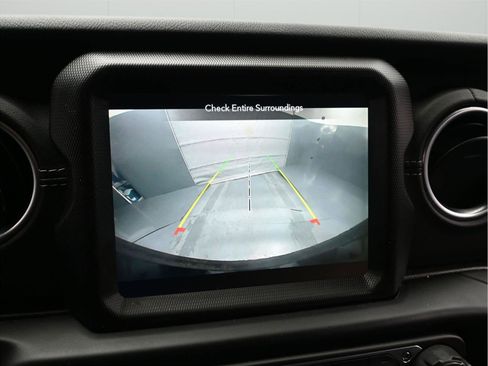 Used 2021 Jeep Wrangler Unlimited Sahara w/ Cold Weather Group image 6