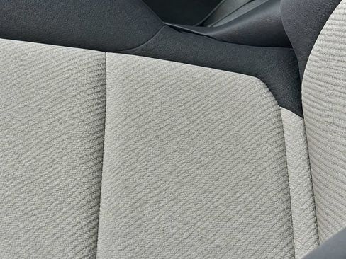 Used 2018 Chevrolet Silverado 1500 LT w/ All Star Edition AWD/4WD image 28
