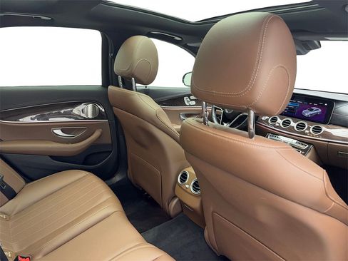 Used 2022 Mercedes-Benz E 350 Sedan w/ Driver Assistance Package image 50