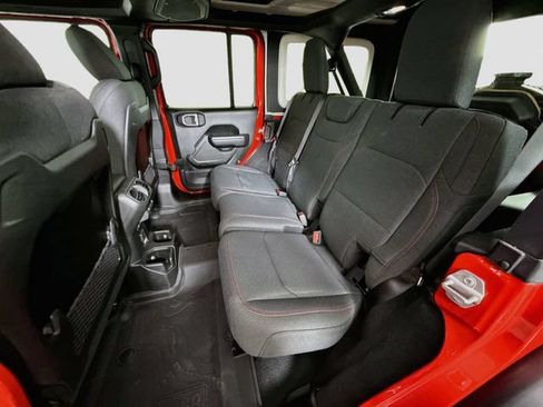 Used 2024 Jeep Wrangler Unlimited Rubicon w/ Convenience Group AWD/4WD image 22