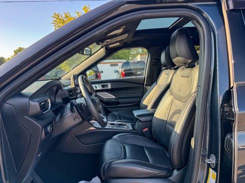 Used 2024 Ford Explorer ST w/ Equipment Group 401A AWD/4WD image 21