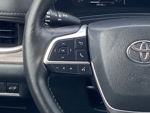 Certified 2024 Toyota Grand Highlander Limited image 18