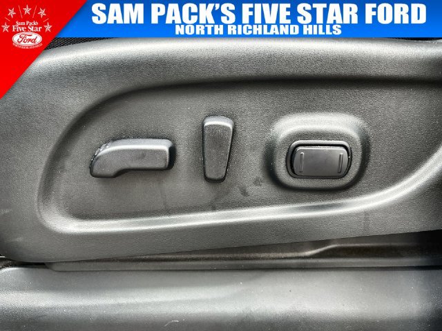 Used 2020 Nissan Titan SV w/ SV Convenience Package AWD/4WD image 21