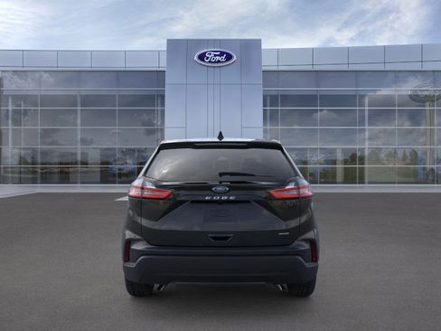 New 2024 Ford Edge SE image 5