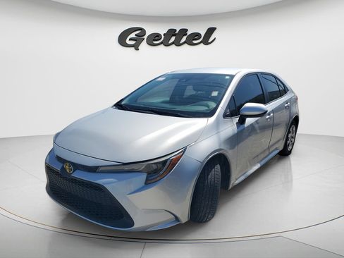 Used 2021 Toyota Corolla LE FWD image 1