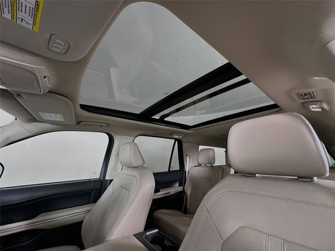 Used 2024 Ford Expedition Max Limited image 36