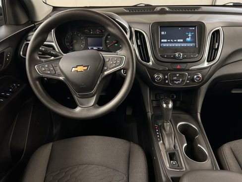 Used 2018 Chevrolet Equinox LT image 8