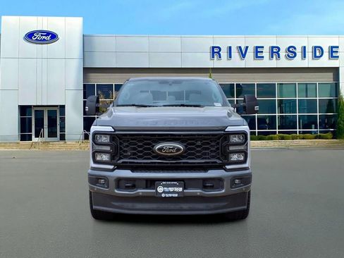 New 2026 Ford F250 Lariat w/ Black Appearance Package AWD/4WD image 2