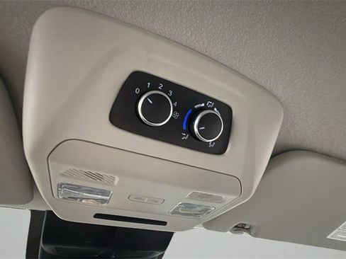 Used 2023 Ford Transit 350 XLT image 25