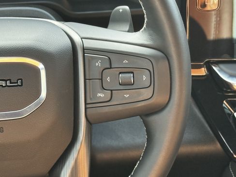 Used 2025 GMC Sierra 1500 Denali Ultimate AWD/4WD image 14
