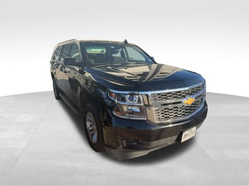 Used 2017 Chevrolet Suburban LS image 1