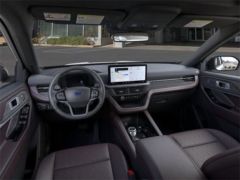 New 2026 Ford Explorer Platinum image 9
