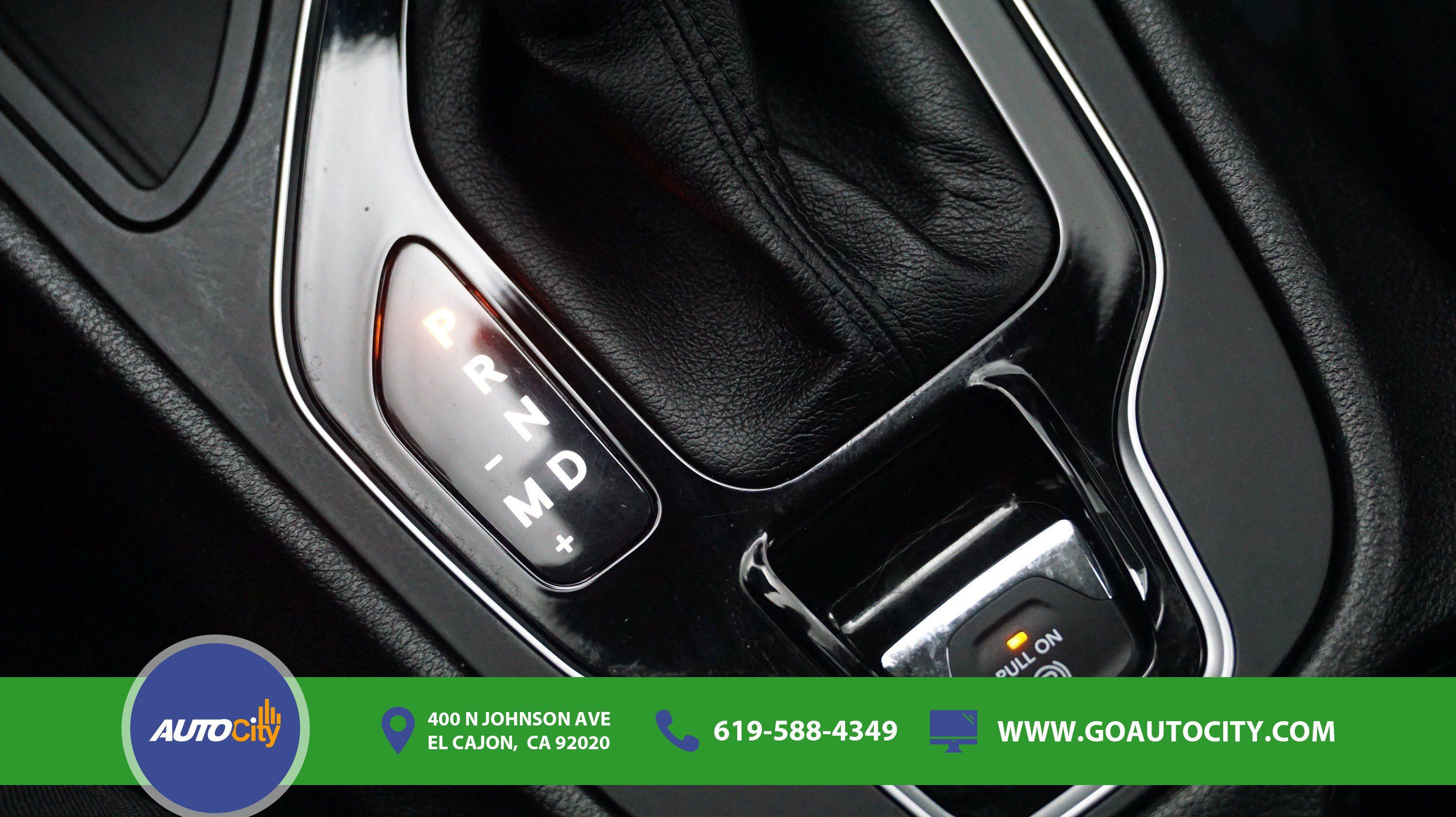 Used 2021 Jeep Cherokee Limited w/ Elite Package FWD image 27
