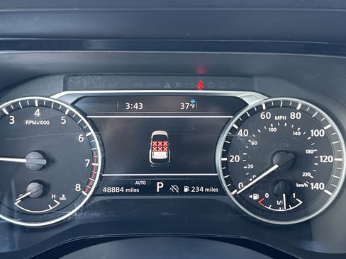 Used 2023 Nissan Pathfinder SL image 18