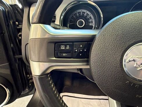 Used 2013 Ford Mustang Premium RWD image 17