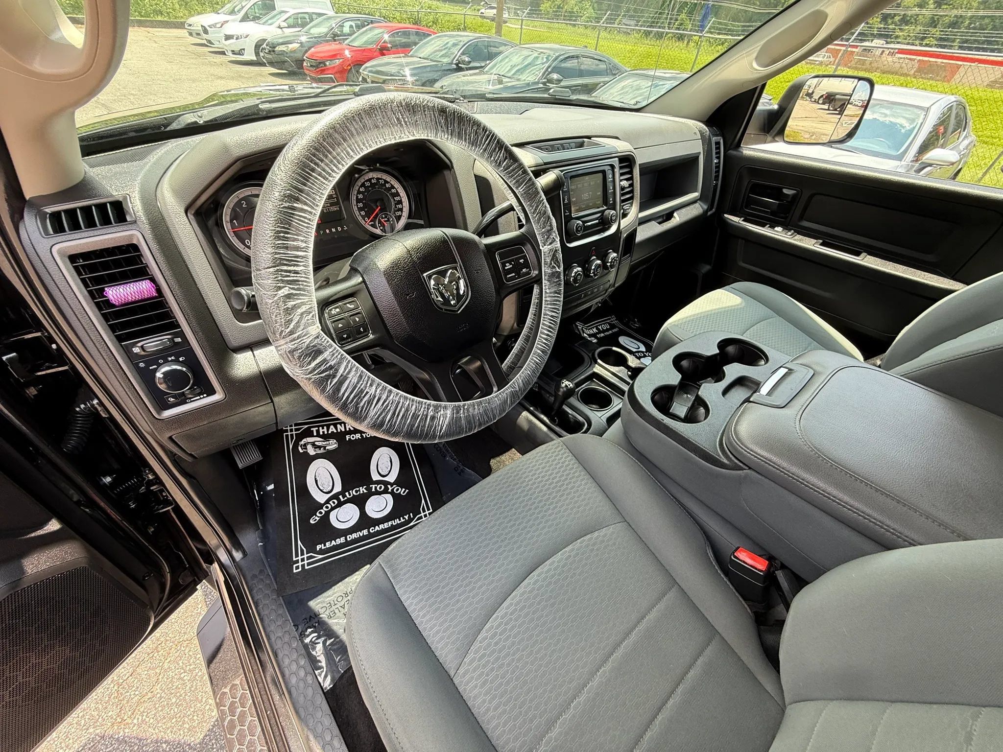 Used 2018 RAM 2500 Tradesman w/ Chrome Appearance Group AWD/4WD image 10