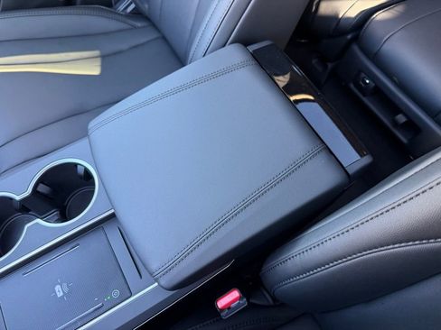 New 2026 Acura MDX SH-AWD image 25