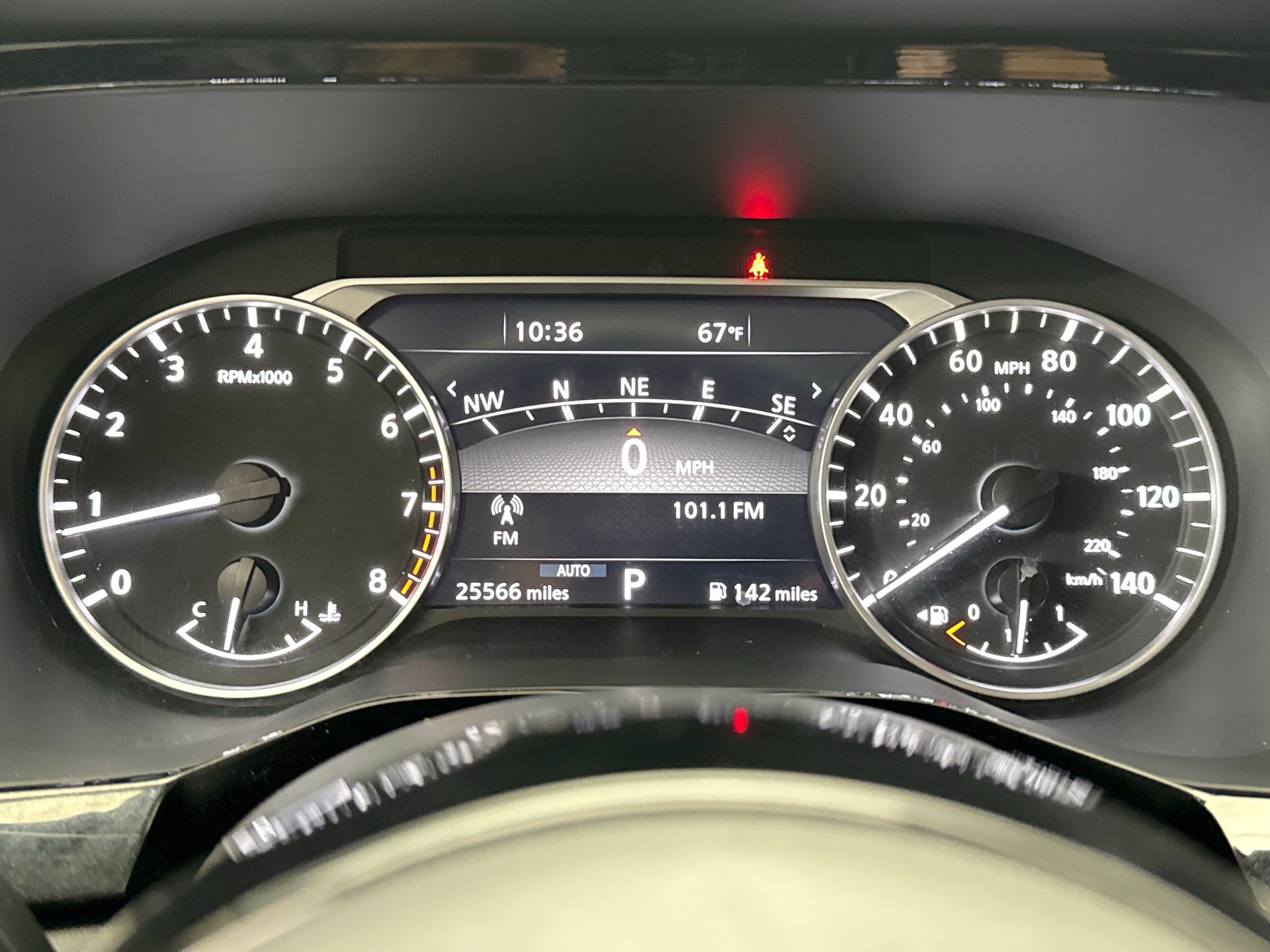 Used 2024 Nissan Pathfinder SL AWD/4WD image 13