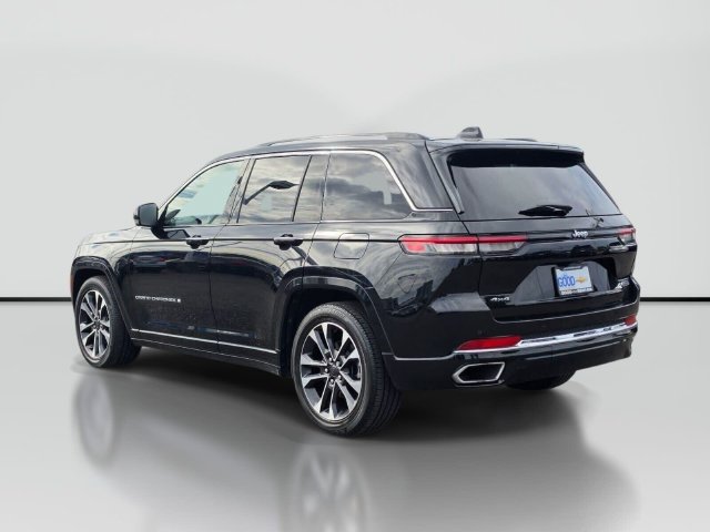 Used 2022 Jeep Grand Cherokee Overland AWD/4WD image 3