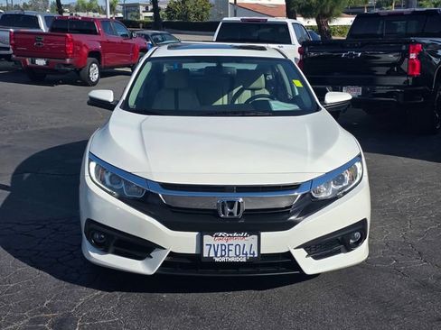 Used 2016 Honda Civic EX-L image 2