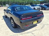 Used 2023 Dodge Challenger SXT image 3